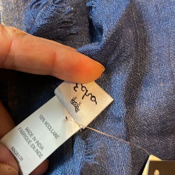 Echo Status Oversized Wool Scarf. NEW - Picture 3 of 3